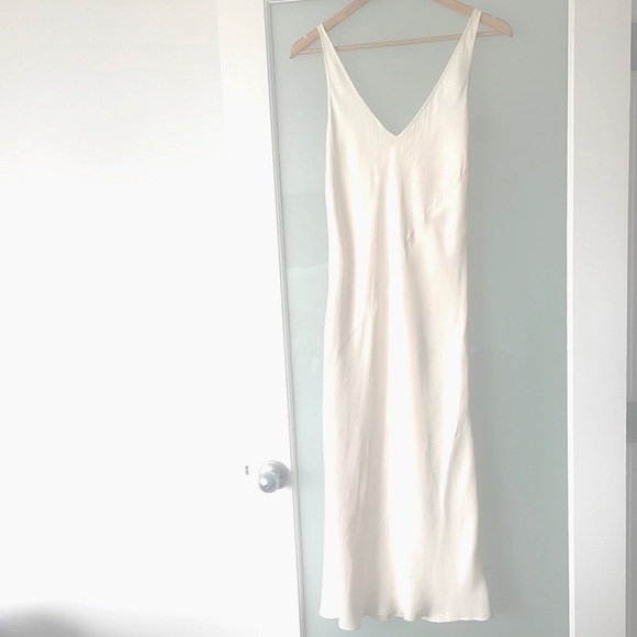 Babaton Satin Slip Dress in Pale Blush/Champagne - fits size S/M - Picture 2 of 4